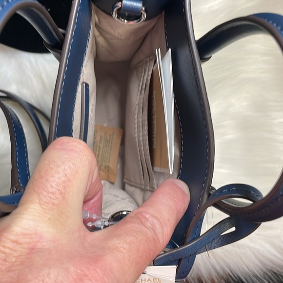 Michael Kors - Picture 4 of 5